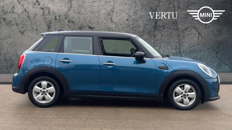 MINI Hatchback 1.5 Cooper Classic 5dr Auto Petrol Hatchback